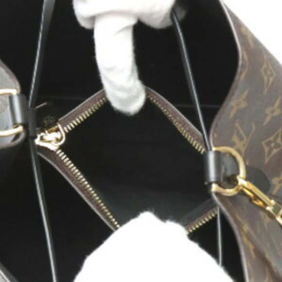 Louis Vuitton Monogram NeoNoe Shoulder Bag - Picture 8 of 9